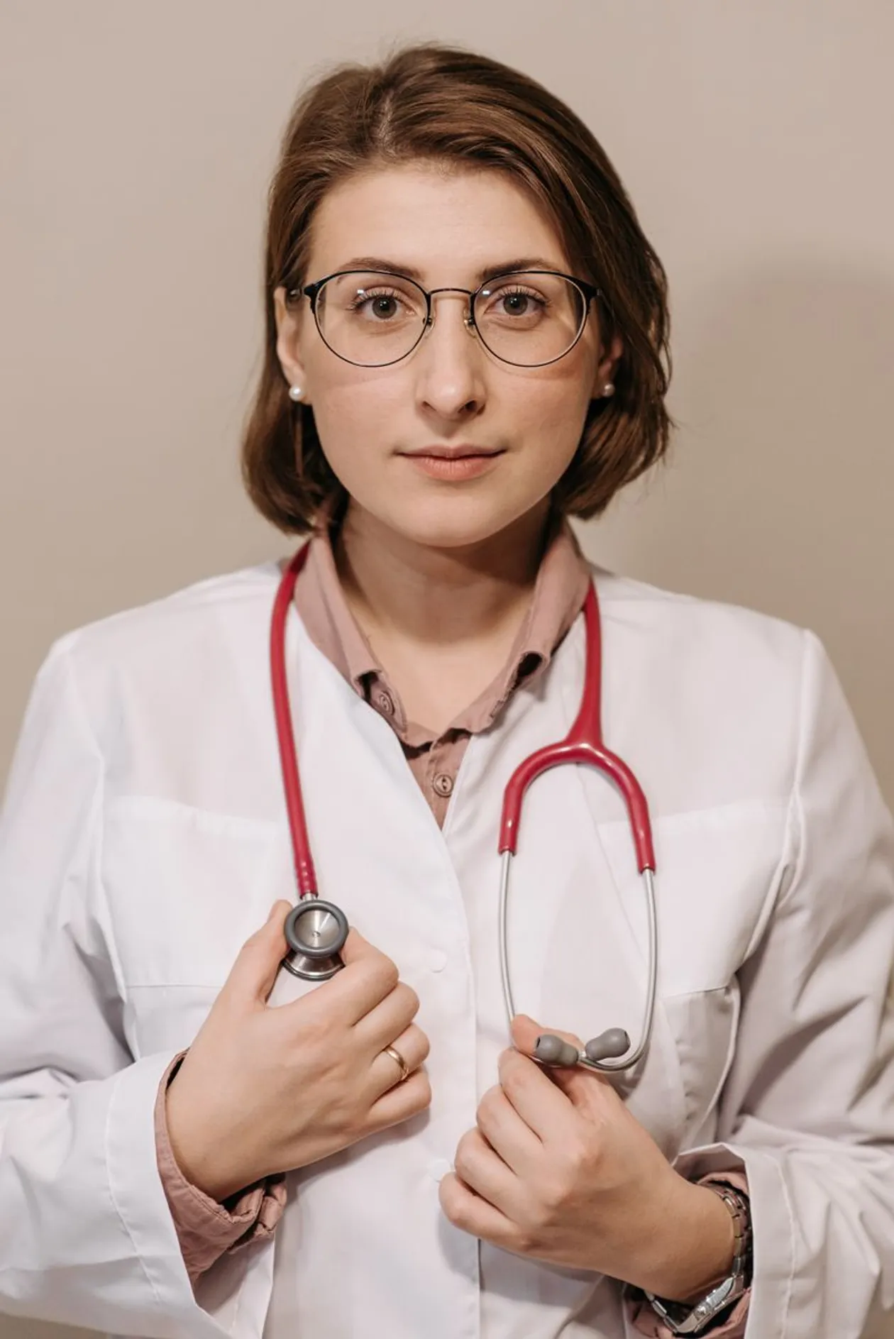 Sistema de seguimiento para representantes de ventas farmacéuticas.
